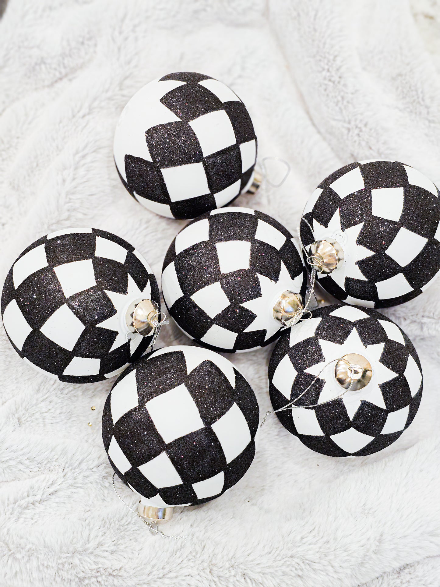 Vintage style black and white bauble