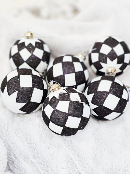 Vintage style black and white bauble